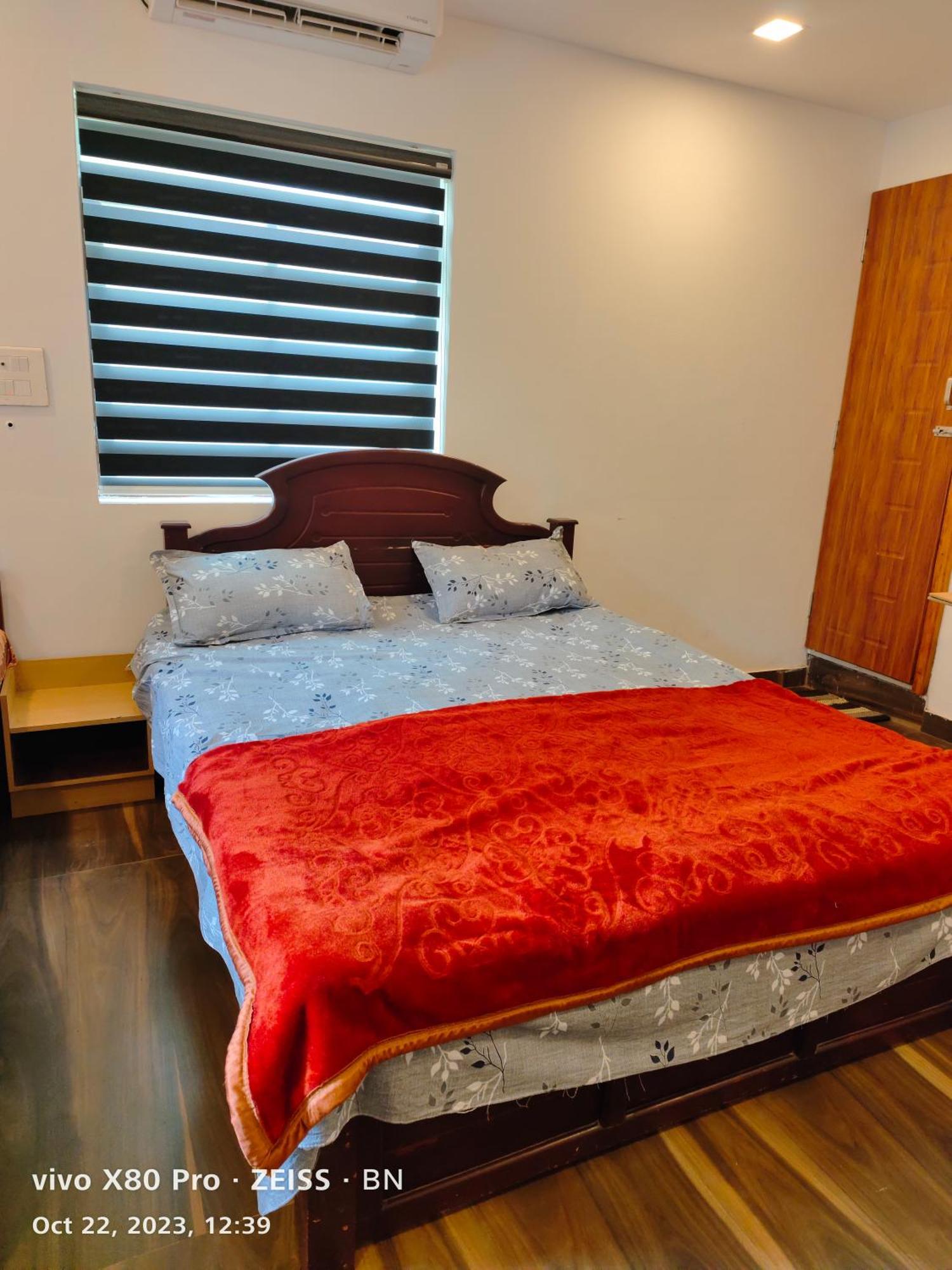 Sunshine Service Villa Канур Екстериор снимка