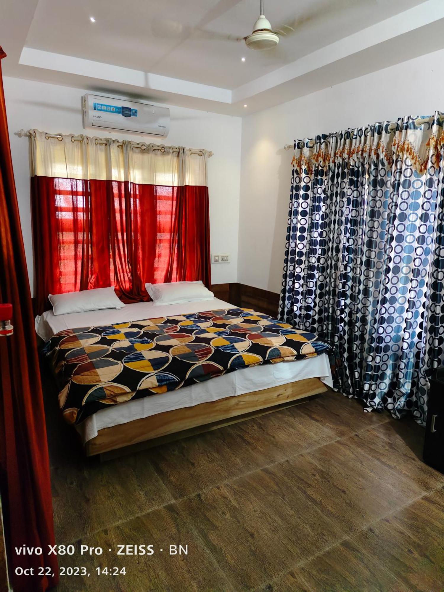 Sunshine Service Villa Канур Екстериор снимка