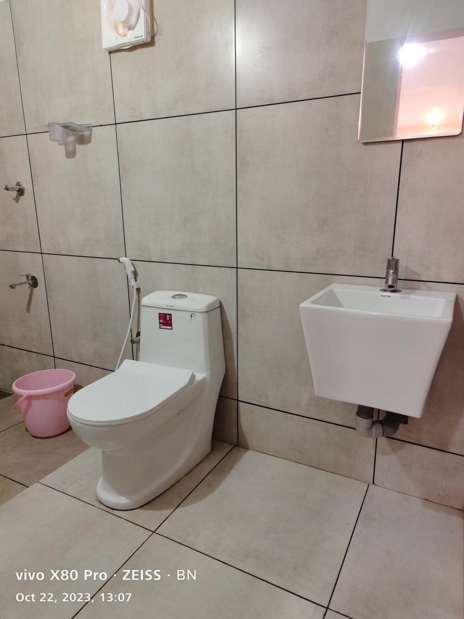 Sunshine Service Villa Канур Екстериор снимка