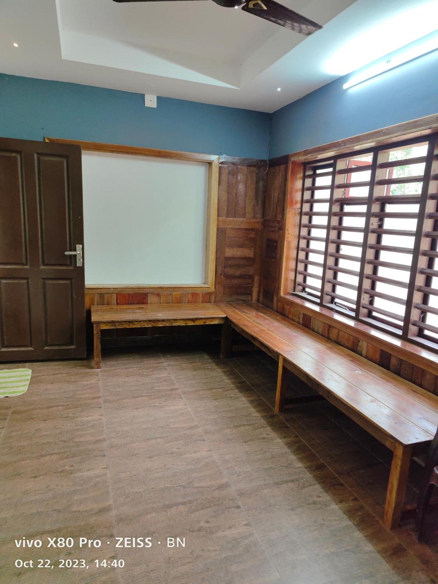 Sunshine Service Villa Канур Екстериор снимка